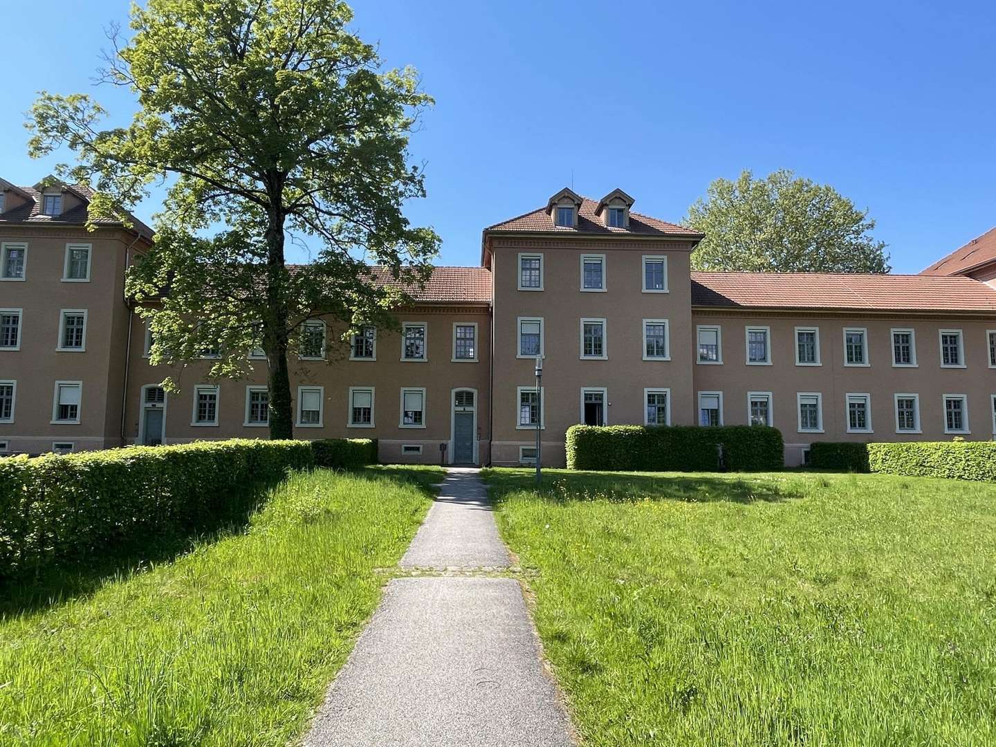 Hausansicht - Erdgeschosswohnung in 77855 Achern mit 58m² kaufen