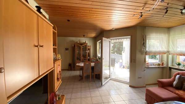 Wohn-/Esszimmer - Erdgeschosswohnung in 77871 Renchen mit 74m² kaufen