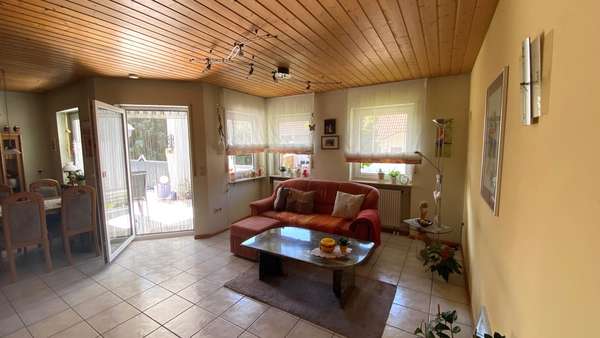 Wohn-/Esszimmer - Erdgeschosswohnung in 77871 Renchen mit 74m² kaufen