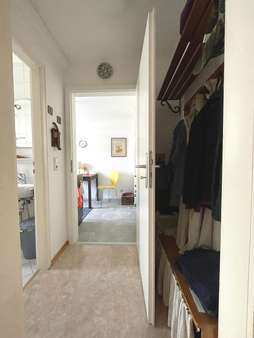 Flur Flur - Reihenmittelhaus in 77656 Offenburg mit 84m² kaufen