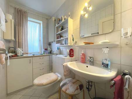 WC WC - Reihenmittelhaus in 77656 Offenburg mit 84m² kaufen