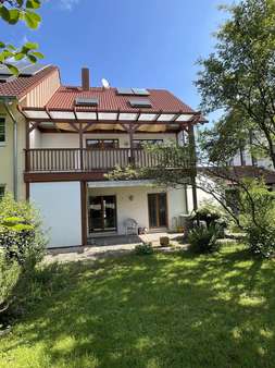 Blick vom Garten - Einfamilienhaus in 77880 Sasbach mit 145m² kaufen