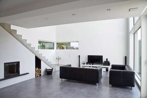 modern und stylisch: das Wohnzimmer modern und stylisch: das Wohnzimmer - Einfamilienhaus in 77694 Kehl mit 237m² kaufen