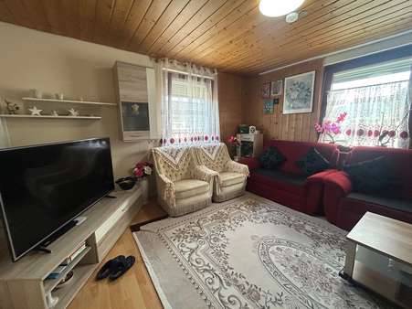 Wohnzimmer im Obergeschoss Wohnzimmer im Obergeschoss - Doppelhaushälfte in 77797 Ohlsbach mit 183m² kaufen