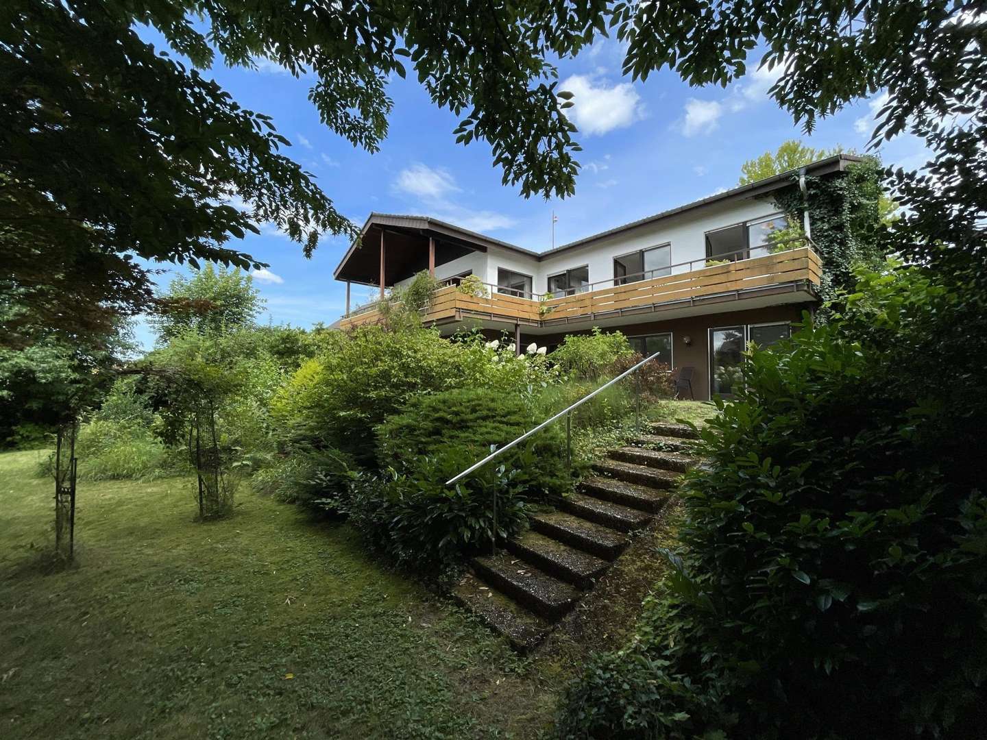Ansicht Ansicht - Einfamilienhaus in 77654 Offenburg mit 262m² kaufen
