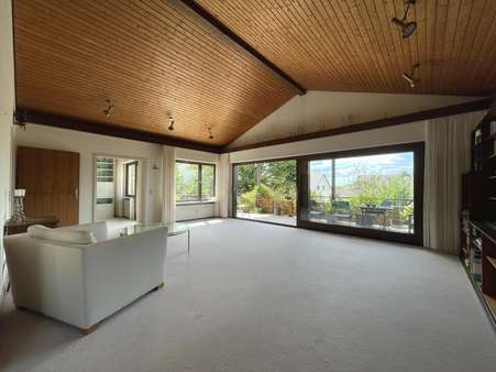 Wohnzimmer Wohnzimmer - Einfamilienhaus in 77654 Offenburg mit 262m² kaufen