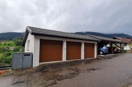 Garagen und Carport - Mehrfamilienhaus in 77728 Oppenau mit 407m² kaufen