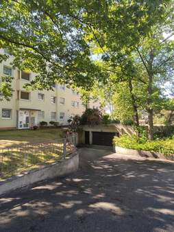 Tiefgarageneinfahrt - Etagenwohnung in 77855 Achern mit 86m² kaufen