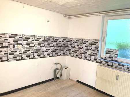 Küche im Erdgeschoss - Einfamilienhaus in 77948 Friesenheim mit 205m² kaufen
