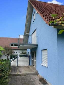 Südbalkon und Terrasse - Zweifamilienhaus in 77933 Lahr mit 313m² kaufen