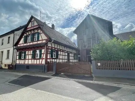 Rheinau, Diersheim - Perfektes Zuhause für Liebhaber des ländlichen Lebens!