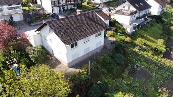 Gesamtansicht - Zweifamilienhaus in 77787 Nordrach mit 180m² kaufen