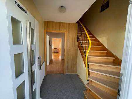 Eingangsbereich EG - Zweifamilienhaus in 77787 Nordrach mit 180m² kaufen