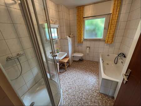 Bad OG Bad OG - Zweifamilienhaus in 77787 Nordrach mit 140m² kaufen