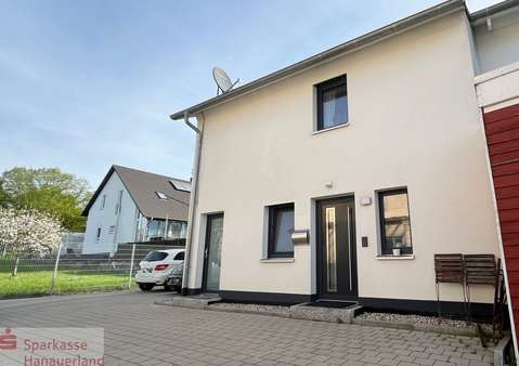 Außenansicht Eingang - Doppelhaushälfte in 77652 Offenburg mit 127m² kaufen
