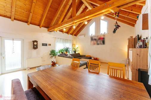 Wohn- und Esszimmer - Einfamilienhaus in 77652 Offenburg mit 230m² kaufen