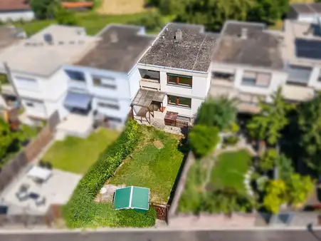 Reihenhaus mit Potenzial – Ihr Projekt wird wahr !