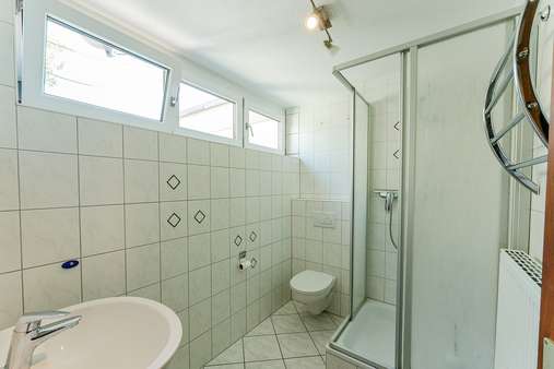 Badezimmer Badezimmer - Reihenmittelhaus in 77694 Kehl mit 101m² kaufen