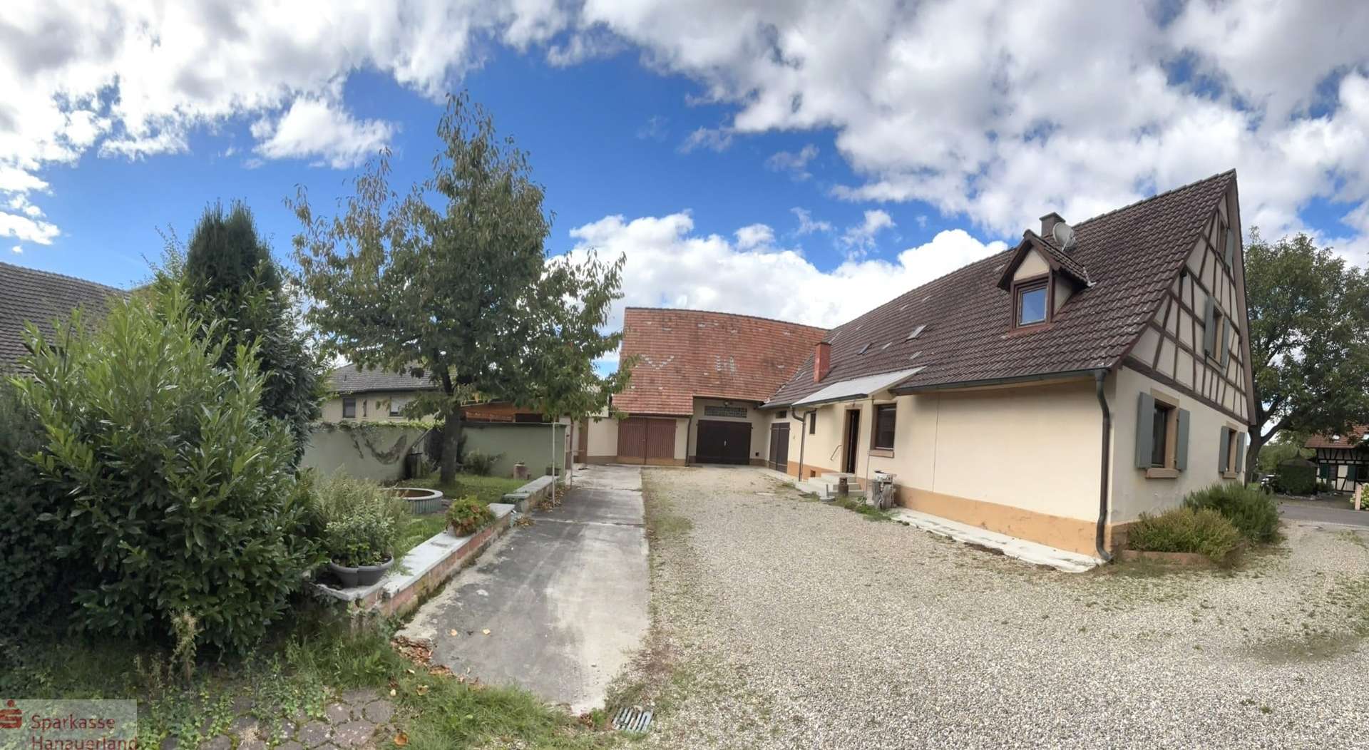 Hofansicht Hofansicht - Einfamilienhaus in 77694 Kehl mit 138m² kaufen
