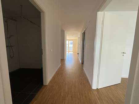 Flur - Etagenwohnung in 76437 Rastatt mit 89m² günstig mieten