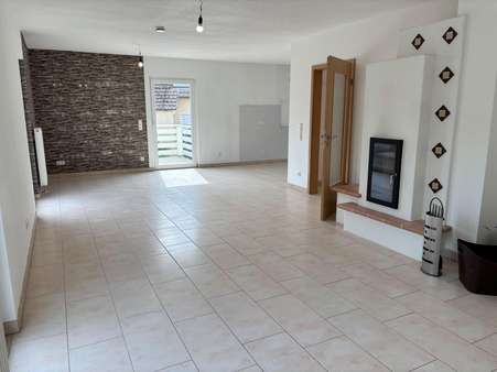 Wohn-/Esszimmer im EG Wohn-/Esszimmer im EG - Einfamilienhaus in 75417 Mühlacker, Enzberg mit 129m² kaufen