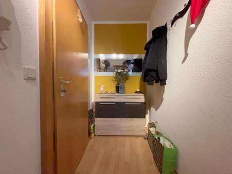 Wohnungseingang - Etagenwohnung in 75175 Pforzheim mit 50m² kaufen