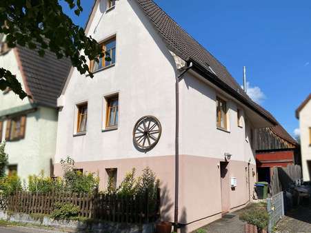 charmantes Haus - Einfamilienhaus in 75438 Knittlingen mit 108m² kaufen