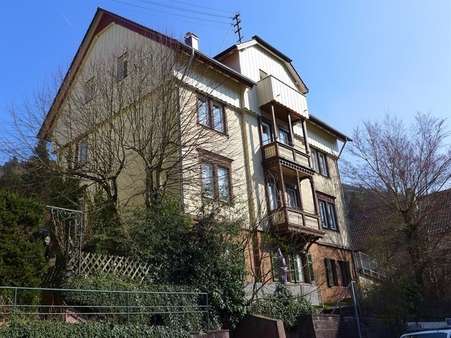 zentrumsnah Wohnen - Mehrfamilienhaus in 75323 Bad Wildbad mit 353m² kaufen