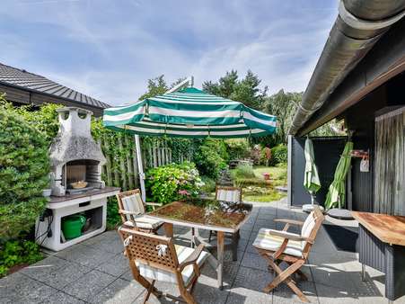Terrassenbereich - Einfamilienhaus in 75181 Pforzheim mit 240m² kaufen