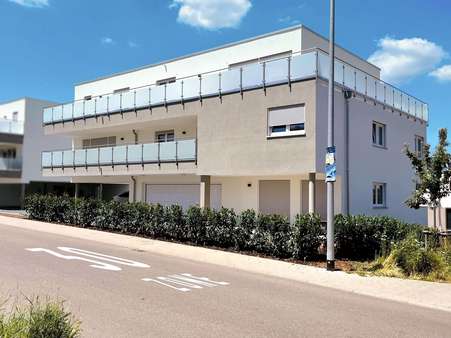 Außenansicht Wohnhaus - Penthouse-Wohnung in 75173 Pforzheim mit 172m² kaufen