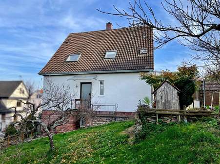 Hausansicht - Einfamilienhaus in 75334 Straubenhardt mit 133m² kaufen