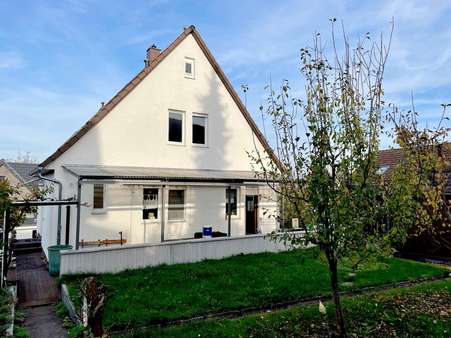 Terrassenansicht - Einfamilienhaus in 75334 Straubenhardt mit 133m² kaufen