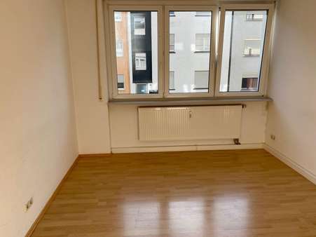 Schlafzimmer - Etagenwohnung in 75177 Pforzheim mit 55m² kaufen