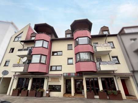 Hausansicht - Etagenwohnung in 75175 Pforzheim mit 69m² kaufen