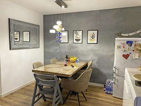 ... und Essbereich - Etagenwohnung in 75038 Oberderdingen mit 83m² kaufen