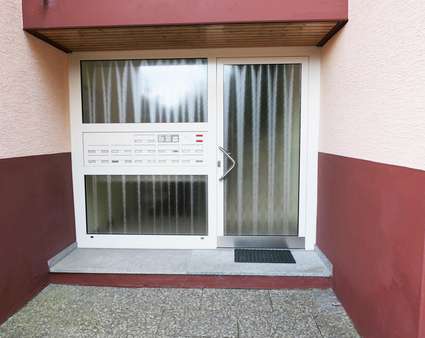 Hauszugang - Etagenwohnung in 75399 Unterreichenbach mit 64m² kaufen