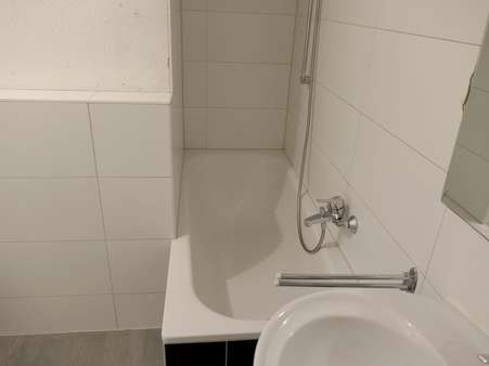 auch Baden ist möglich - Etagenwohnung in 75328 Schömberg mit 118m² kaufen