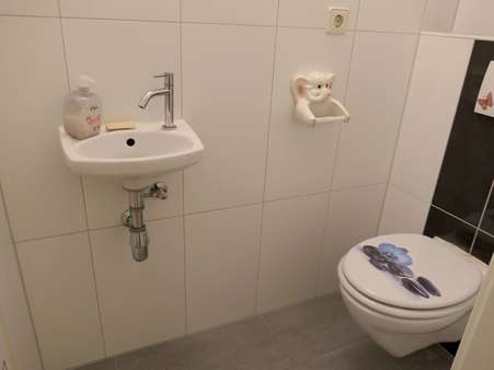 Gäste-WC - Etagenwohnung in 75328 Schömberg mit 118m² kaufen