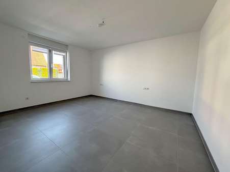 EG - Büro oder Gästezimmer - Doppelhaushälfte in 75417 Mühlacker mit 128m² kaufen