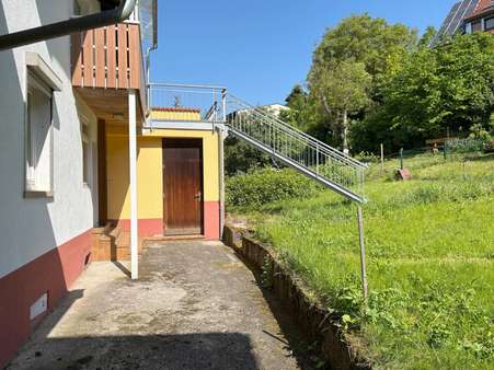 Terrasse im Garten - Doppelhaushälfte in 75236 Kämpfelbach mit 164m² kaufen