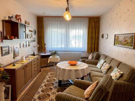 EG - Wohnzimmer - Zweifamilienhaus in 75210 Keltern mit 177m² kaufen