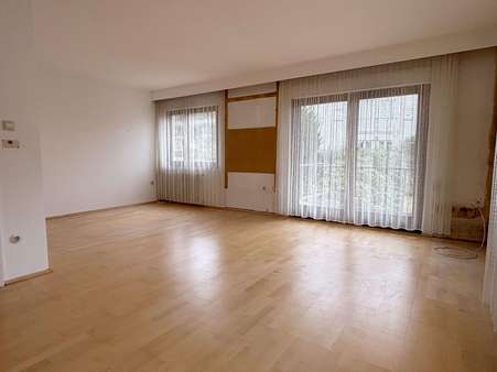 EG - Wohn-/Esszimmer - Zweifamilienhaus in 75175 Pforzheim mit 113m² kaufen