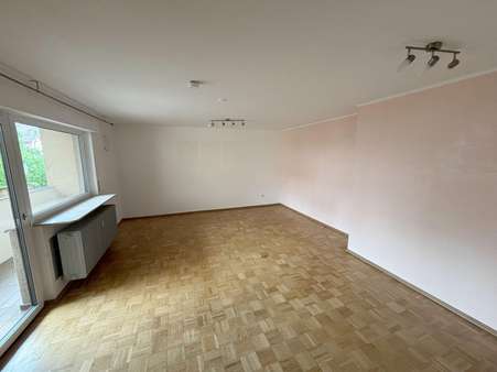 Wohnzimmer Wohnzimmer - Etagenwohnung in 75177 Pforzheim mit 89m² kaufen