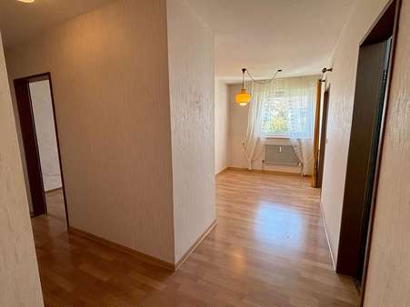 Blick in den Essbereich - Etagenwohnung in 75417 Mühlacker mit 89m² kaufen