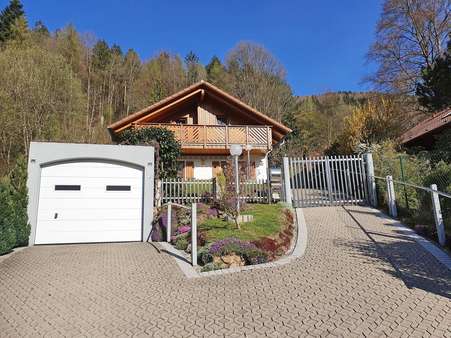 Einziehen und wohlfühlen! - Einfamilienhaus in 75339 Höfen mit 95m² kaufen