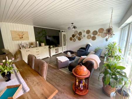 Wohnzimmer - EG Wohnzimmer - EG - Mehrfamilienhaus in 75236 Kämpfelbach mit 280m² kaufen