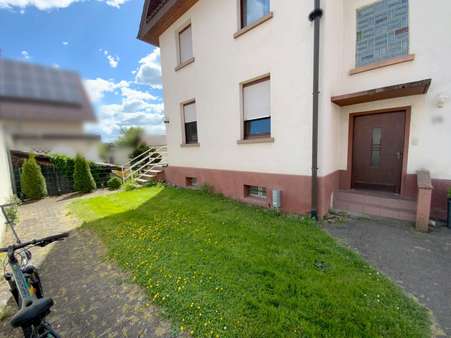 Eingangsbereich Eingangsbereich - Mehrfamilienhaus in 75196 Remchingen mit 376m² kaufen