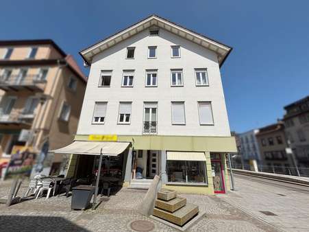 Außenansicht Wohnhaus - Mehrfamilienhaus in 75323 Bad Wildbad mit 356m² kaufen