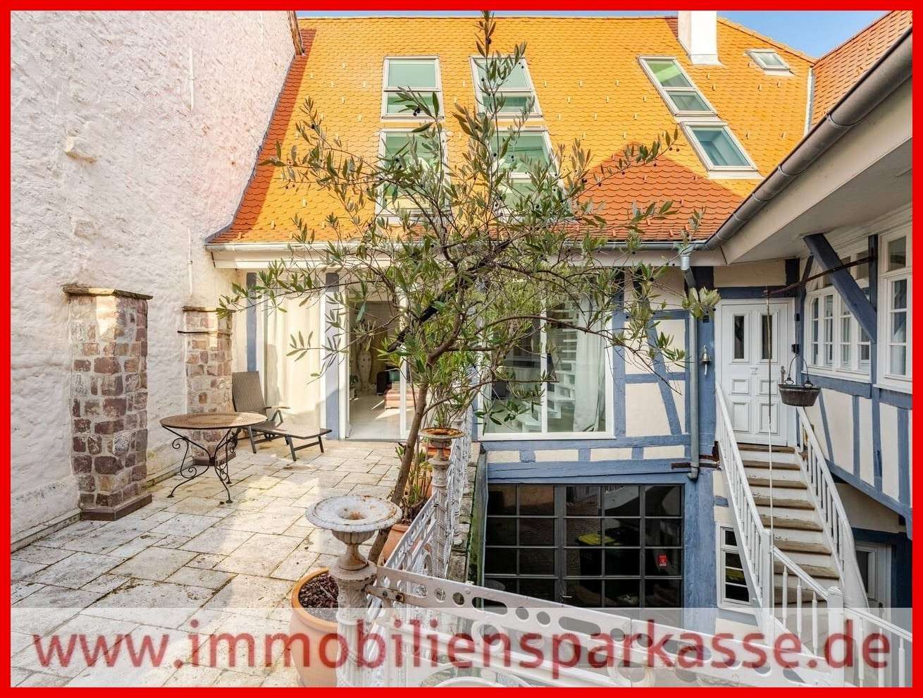 Sonnenterrasse - Zweifamilienhaus in 75203 Königsbach-Stein mit 317m² kaufen