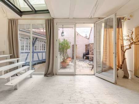 Zugang zur Terrasse - Zweifamilienhaus in 75203 Königsbach-Stein mit 317m² kaufen